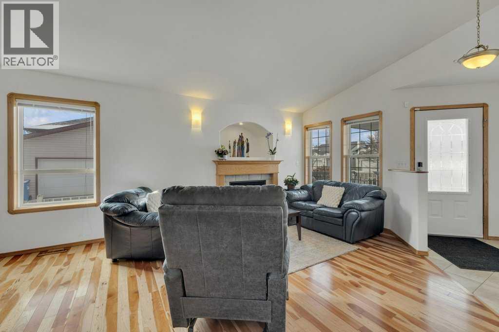 118 DUVAL CRESCENT - 9