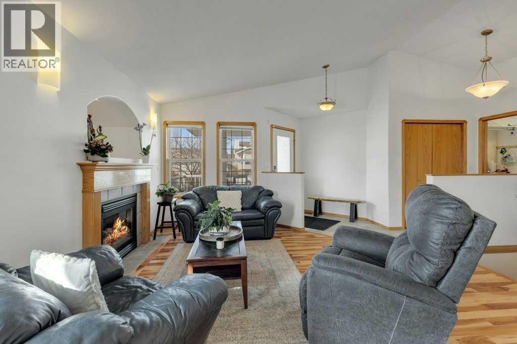 118 DUVAL CRESCENT - 10