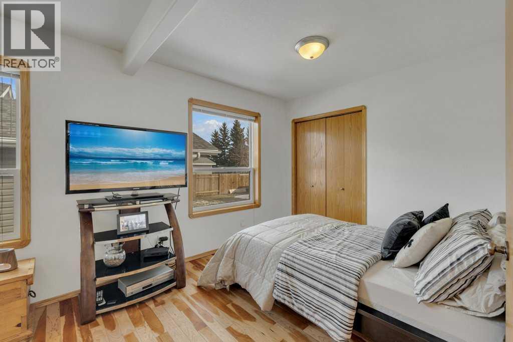 118 DUVAL CRESCENT - 16