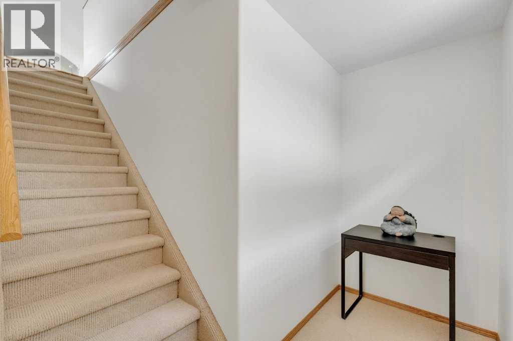 118 DUVAL CRESCENT - 24