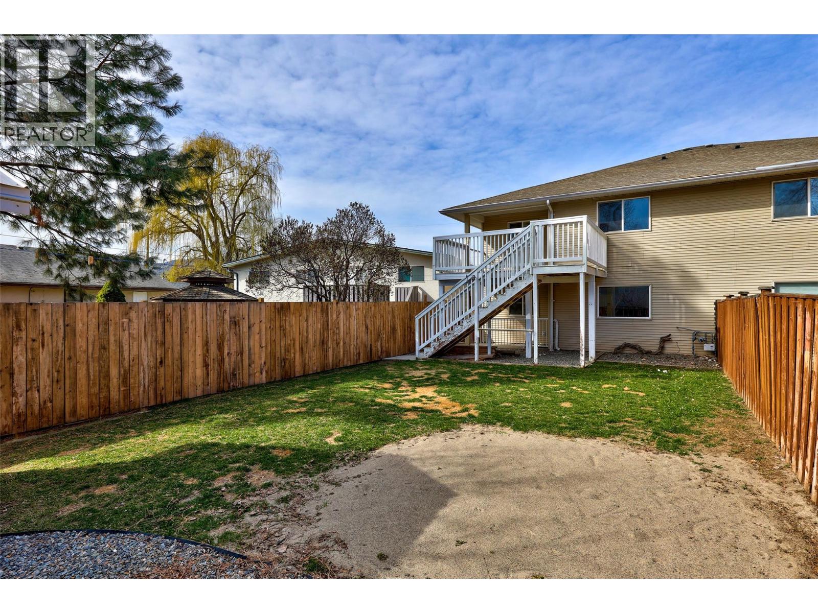 1322 Cornwall Street - 2