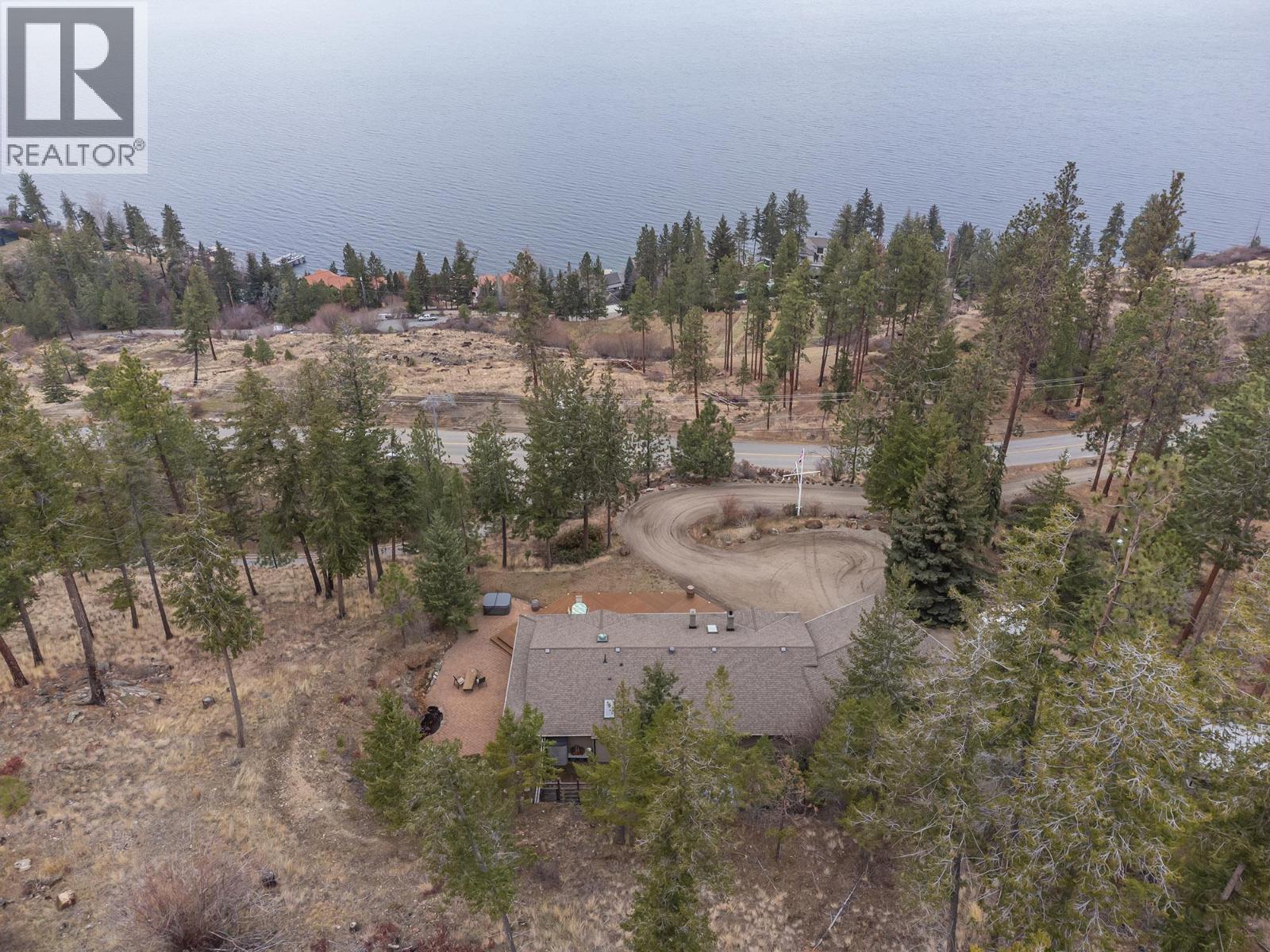 5715 LAKESHORE ROAD - 41