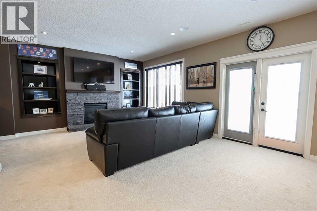 146 SUTHERLAND CLOSE - 27