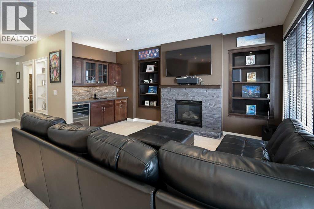 146 SUTHERLAND CLOSE - 28