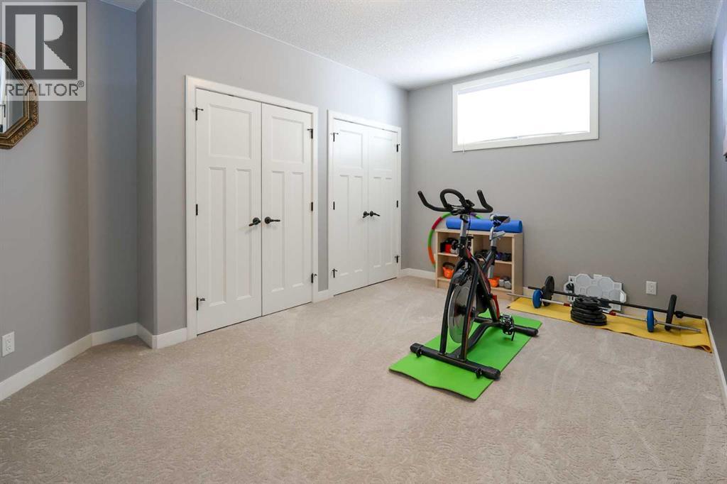 146 SUTHERLAND CLOSE - 45