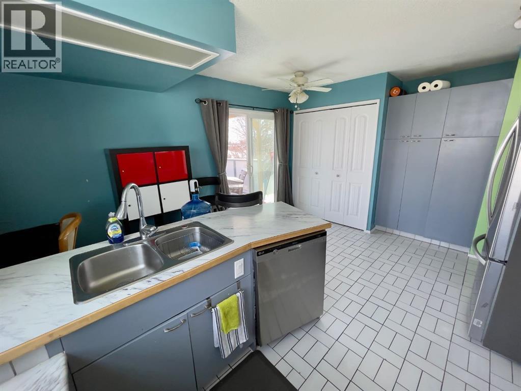 Single Family House Bi-level for Sale in  Radcliffe Drive SE Albert Park/Radisson Heights Calgary 