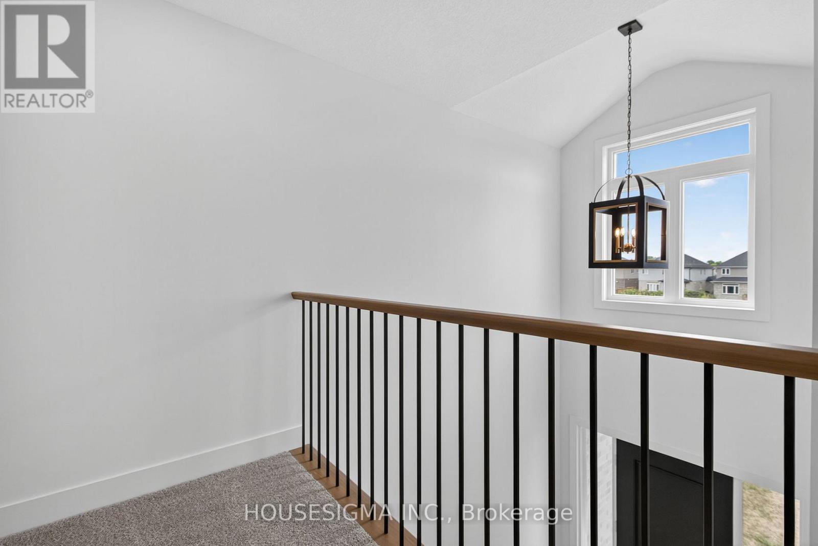 36 KELLY DRIVE - 22