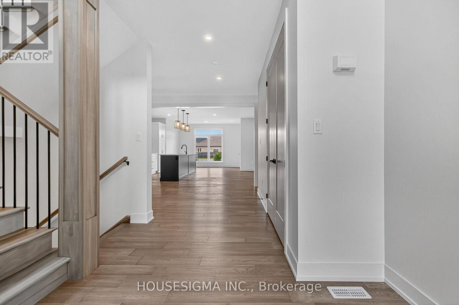 36 KELLY DRIVE - 7