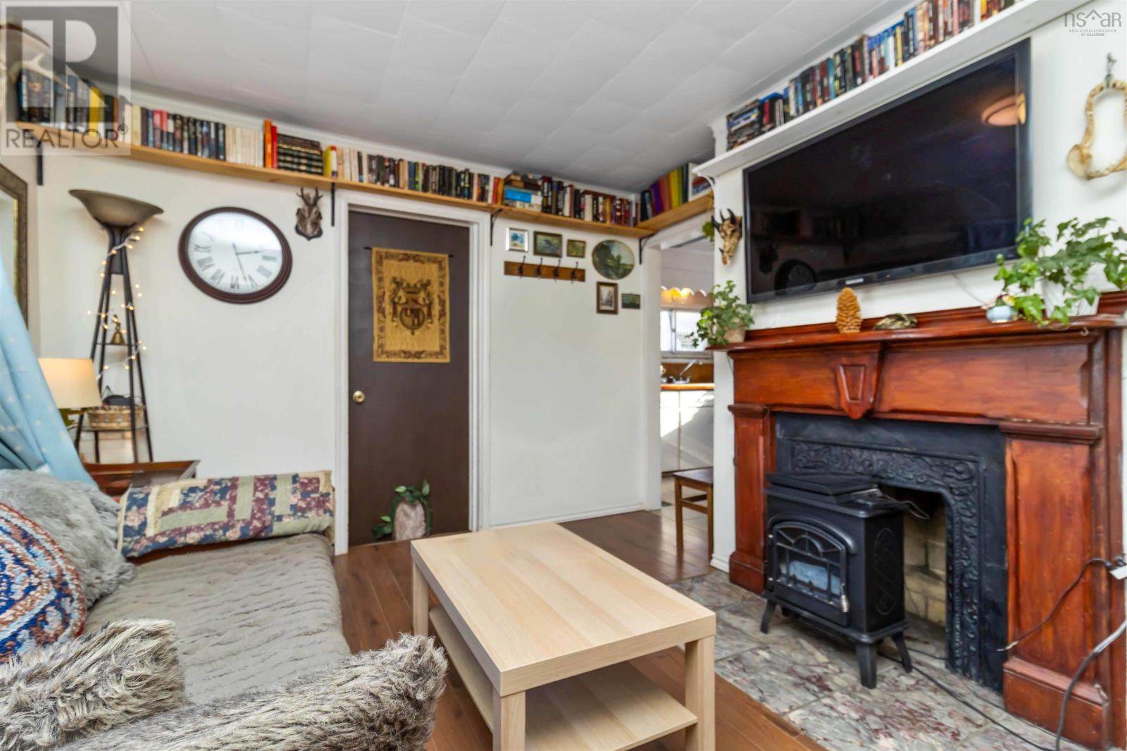 Property 5 of 31 of 23 Military Road