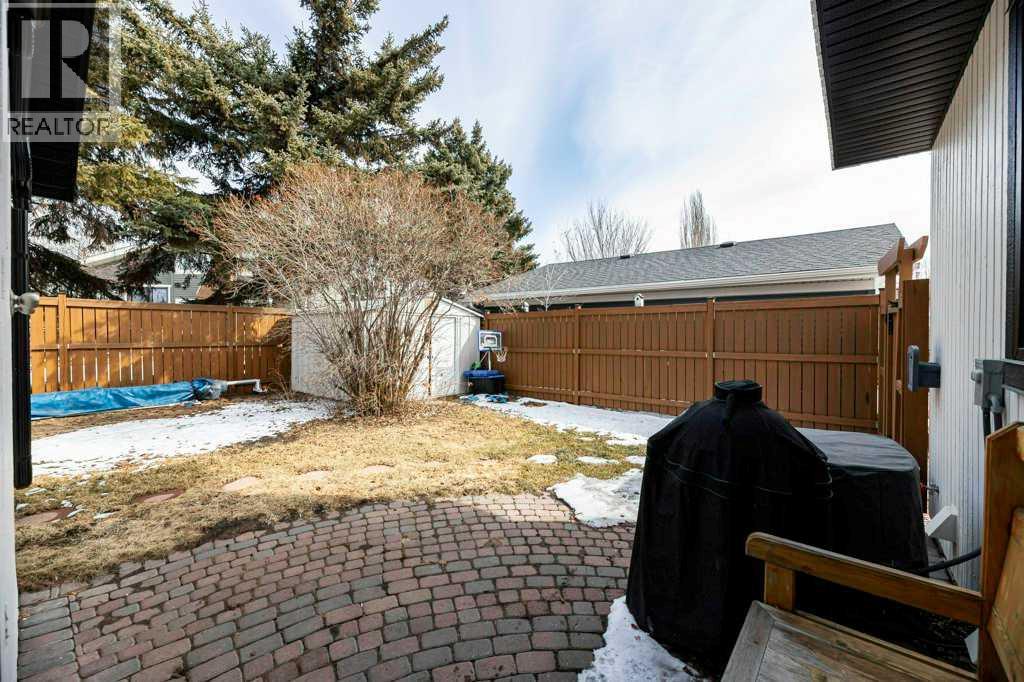 14 Warwick Drive, Red Deer