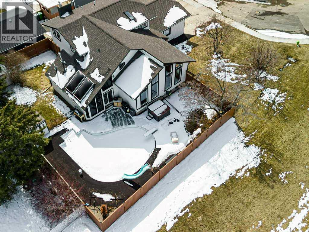 14 Warwick Drive, Red Deer