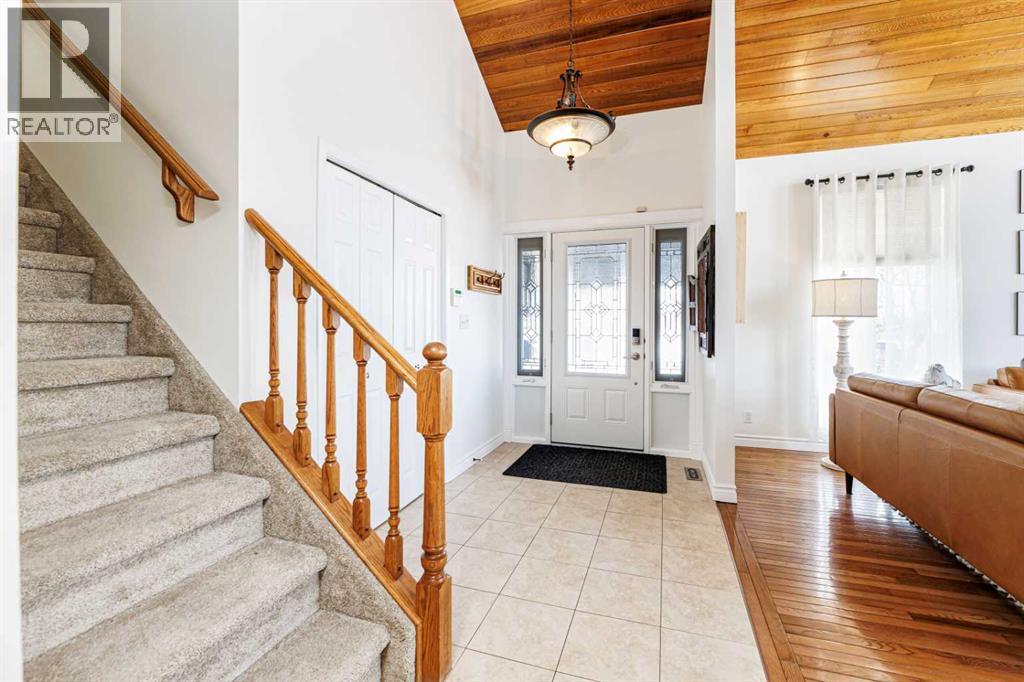 14 Warwick Drive, Red Deer