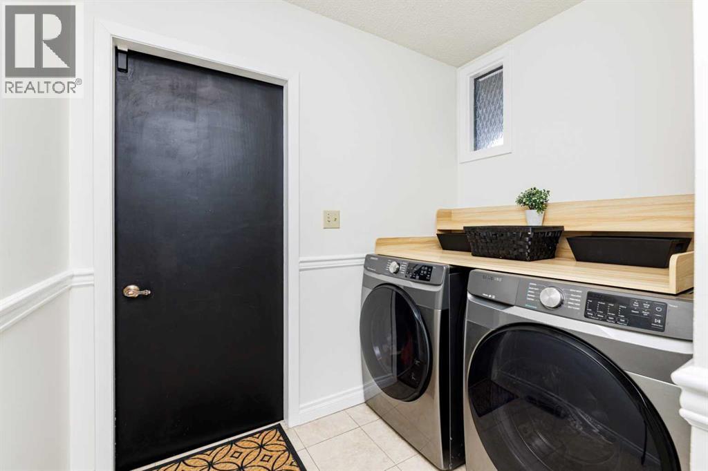 14 Warwick Drive, Red Deer