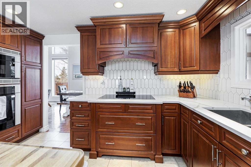 14 Warwick Drive, Red Deer