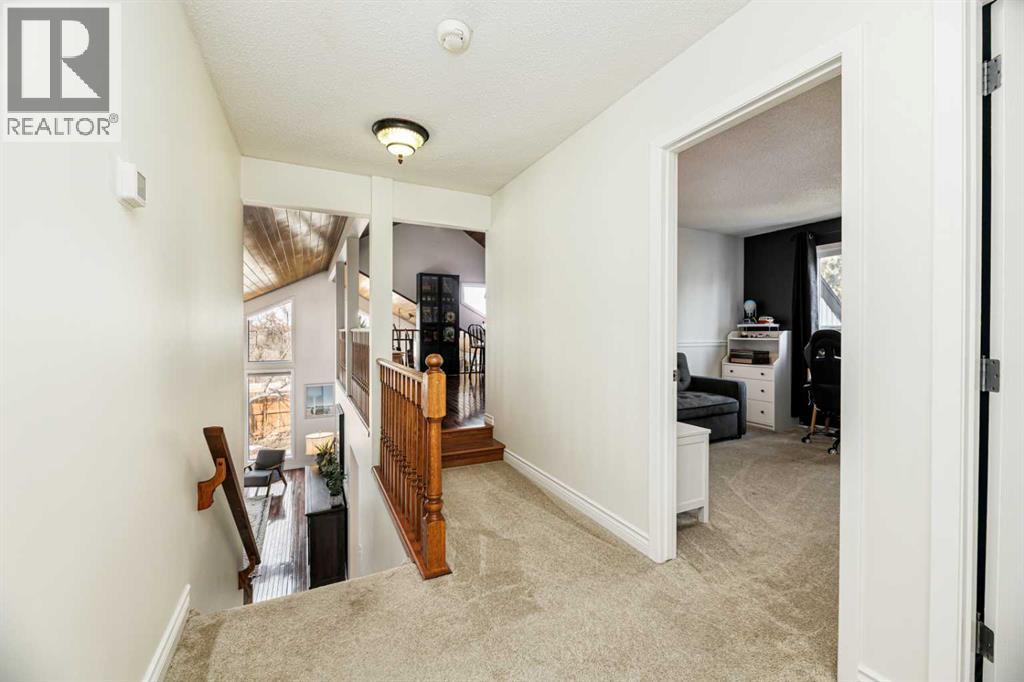 14 Warwick Drive, Red Deer