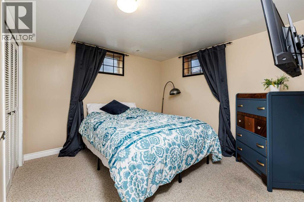 14 Warwick Drive, Red Deer