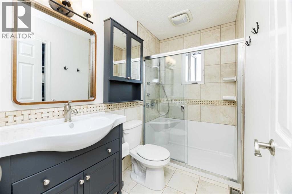 14 Warwick Drive, Red Deer