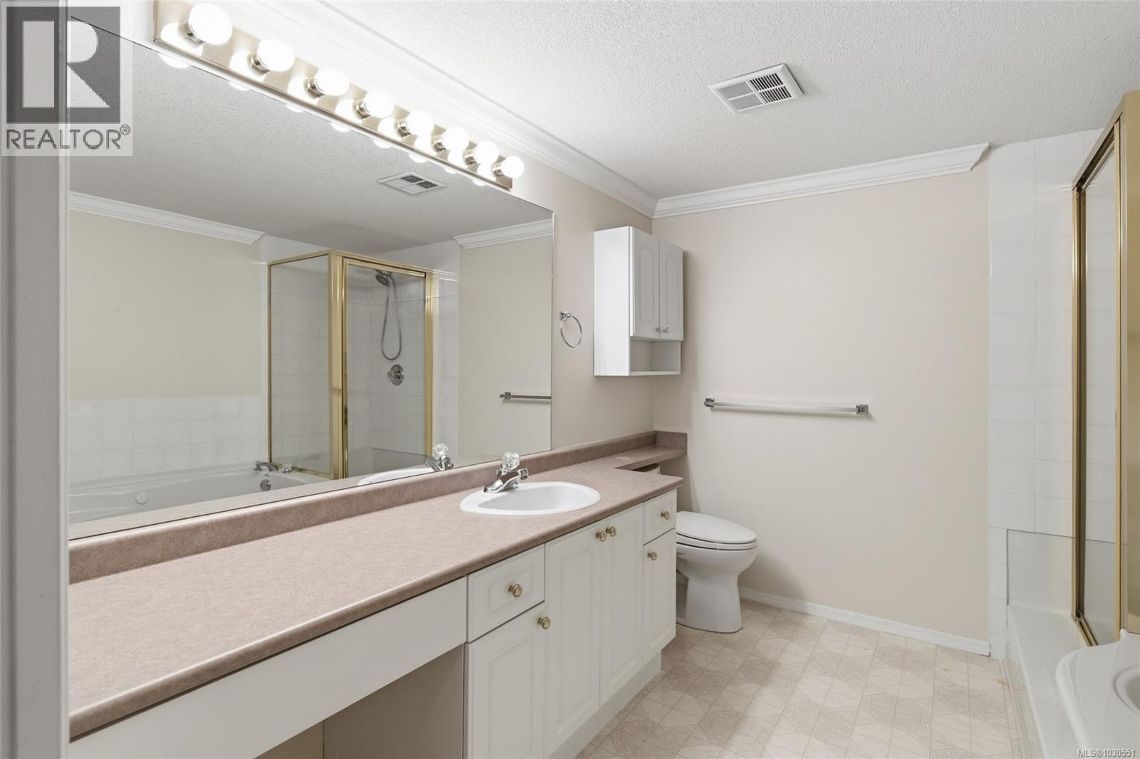 106 335 Hirst Rd, Parksville