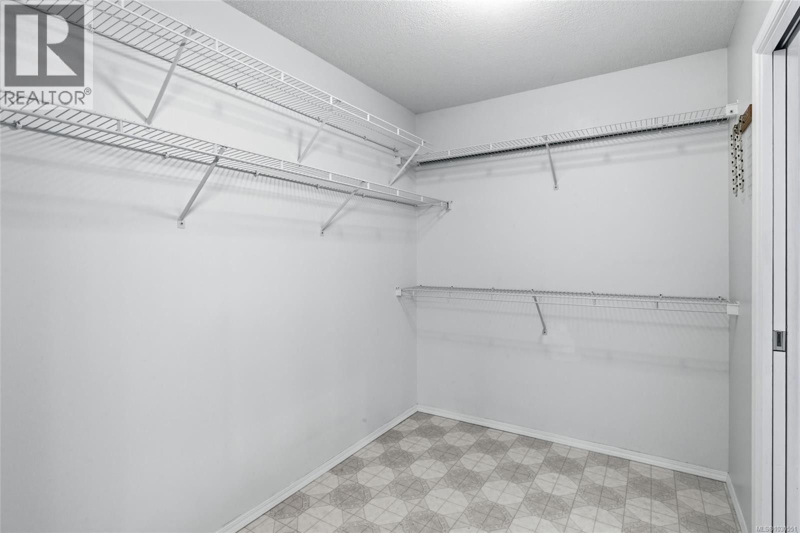 106 335 Hirst Rd, Parksville