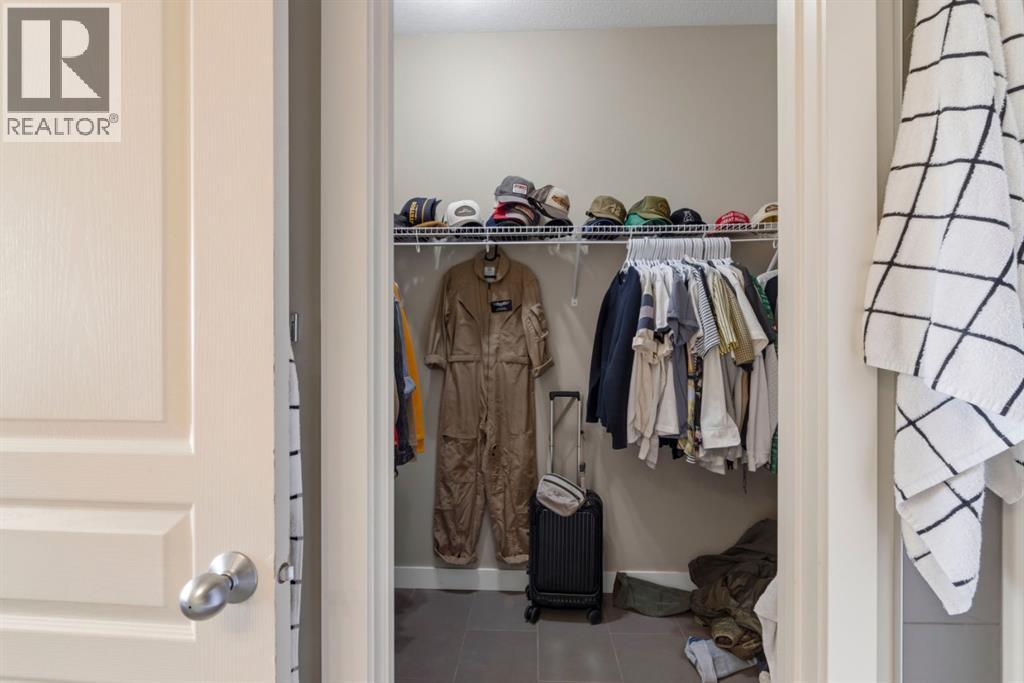 237 MCKENZIE TOWNE LINK SE - 24