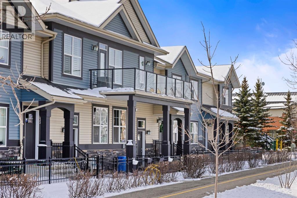 237 MCKENZIE TOWNE LINK SE - 33