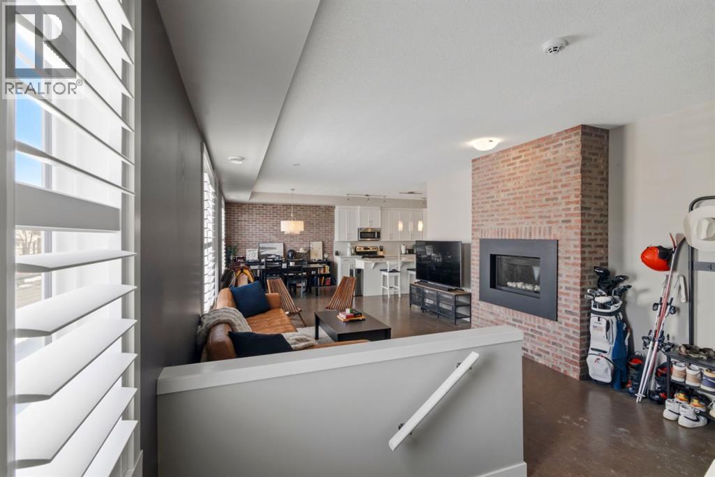 237 MCKENZIE TOWNE LINK SE - 7