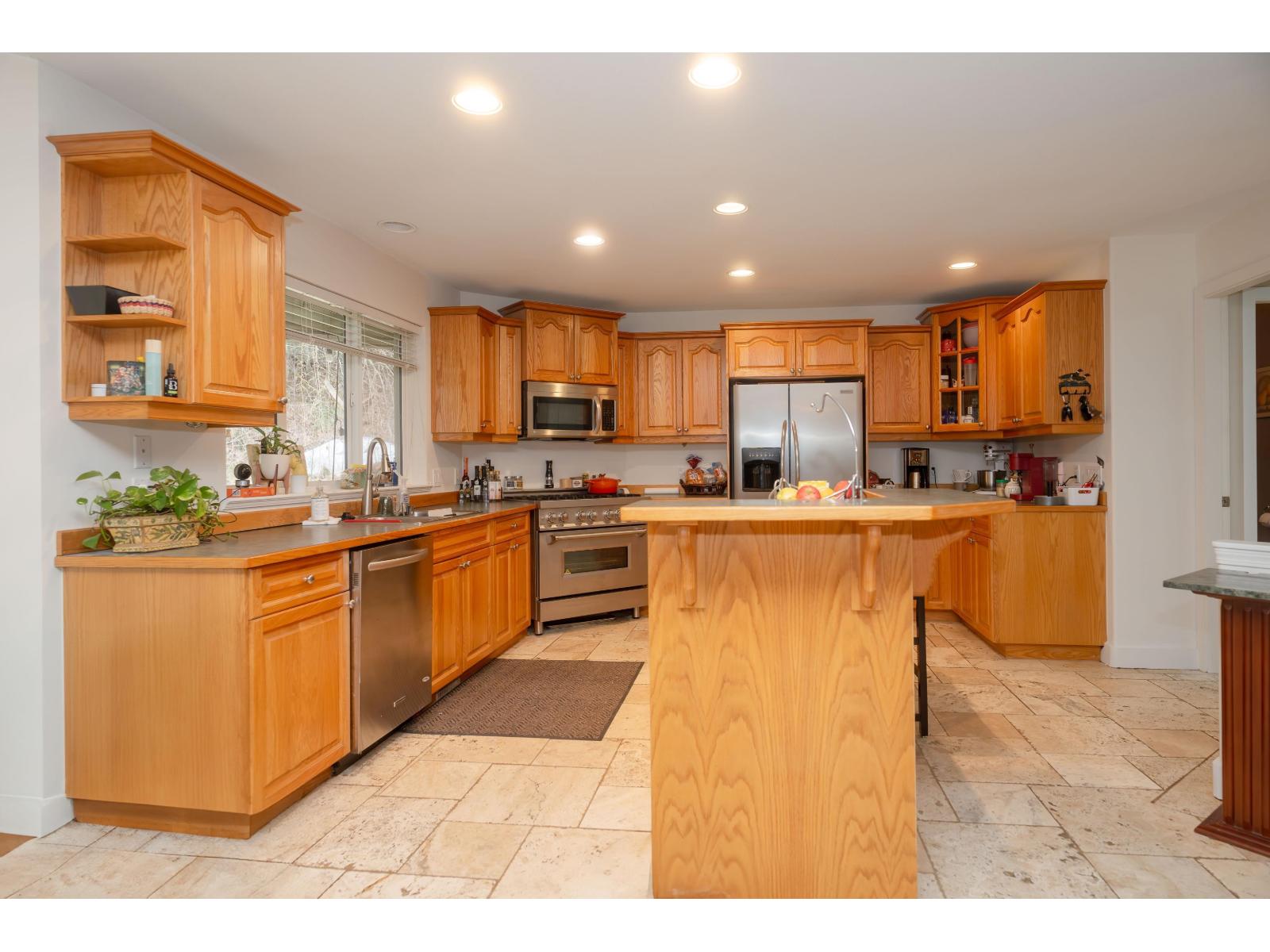 12236 POWELL STREET, Mission