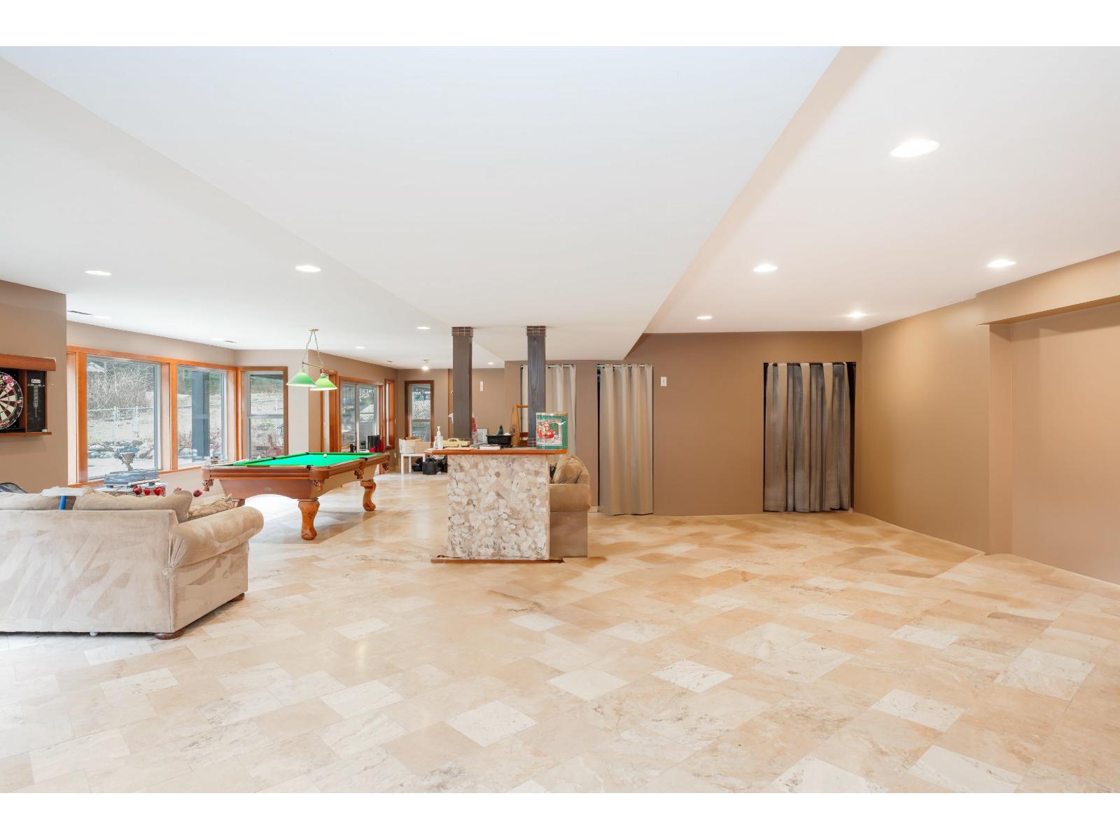 12236 POWELL STREET, Mission