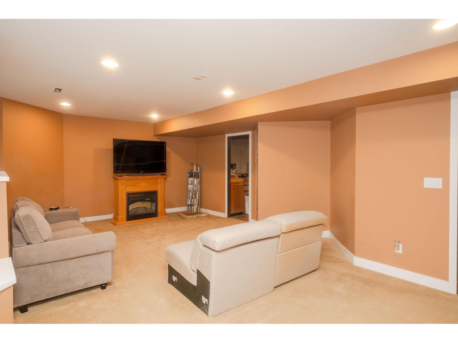 12236 POWELL STREET, Mission