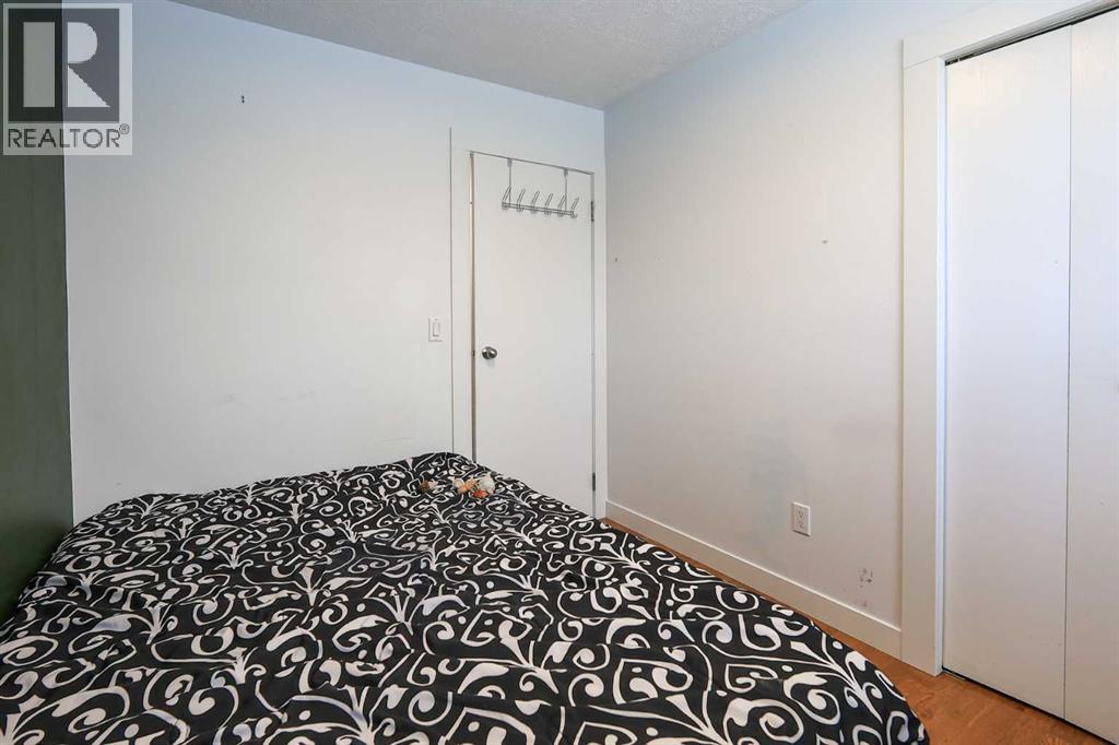 415 BARRETT DRIVE - 18