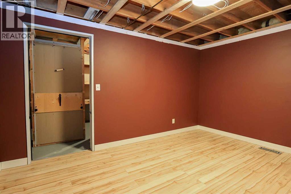 415 BARRETT DRIVE - 34