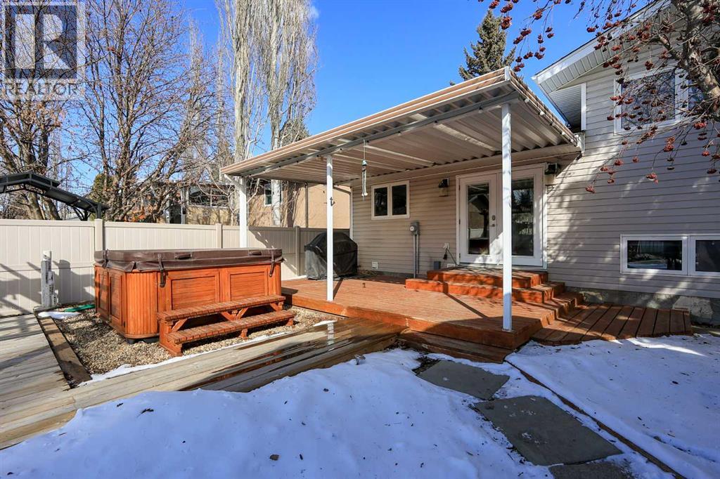 415 BARRETT DRIVE - 42