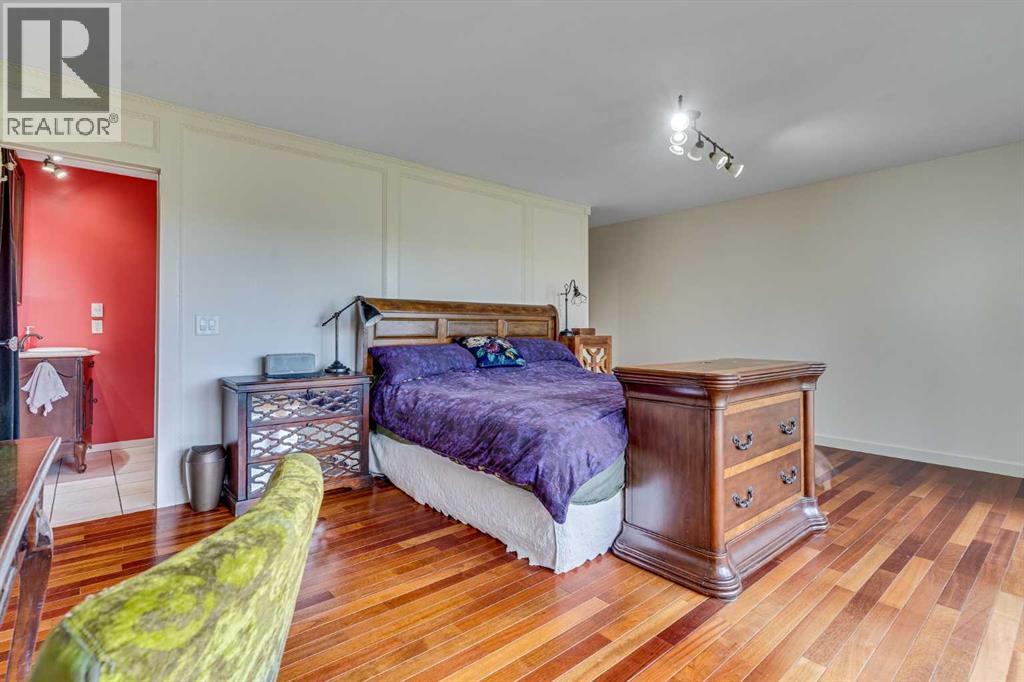 24157 MEADOW DRIVE - 20