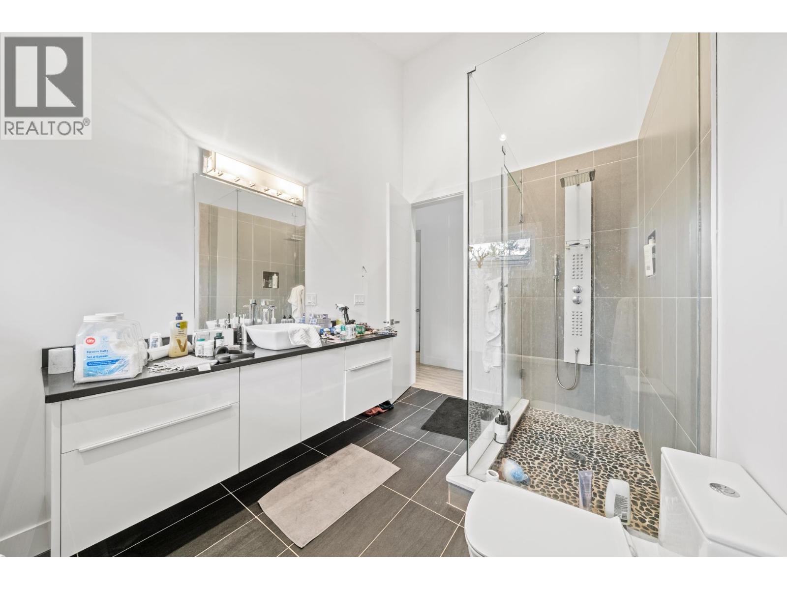 116 DEERVIEW LANE, Anmore