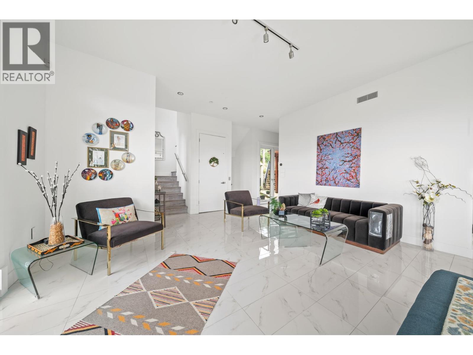 116 DEERVIEW LANE, Anmore