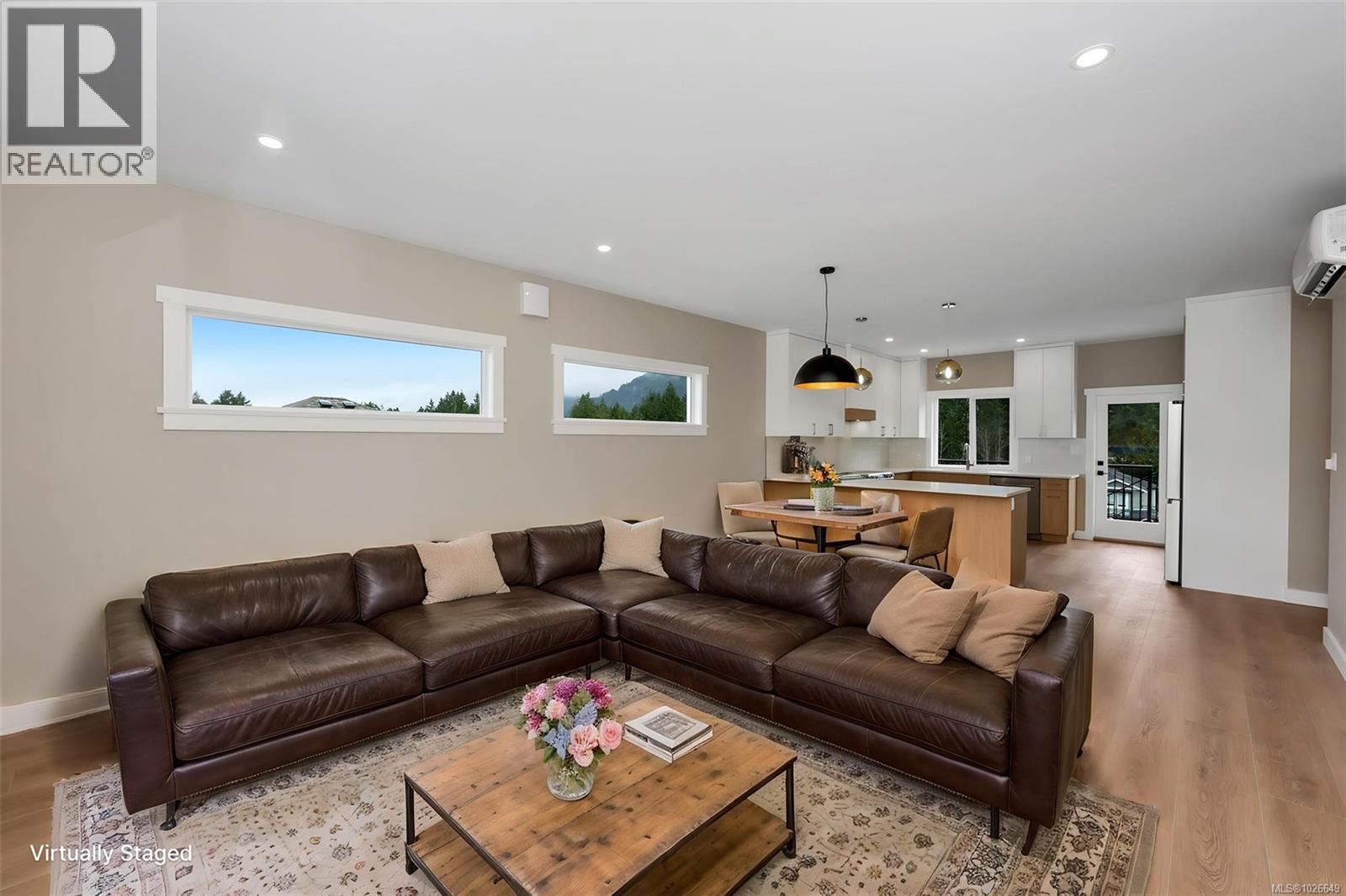 155 MAPLEWOOD RISE - 6