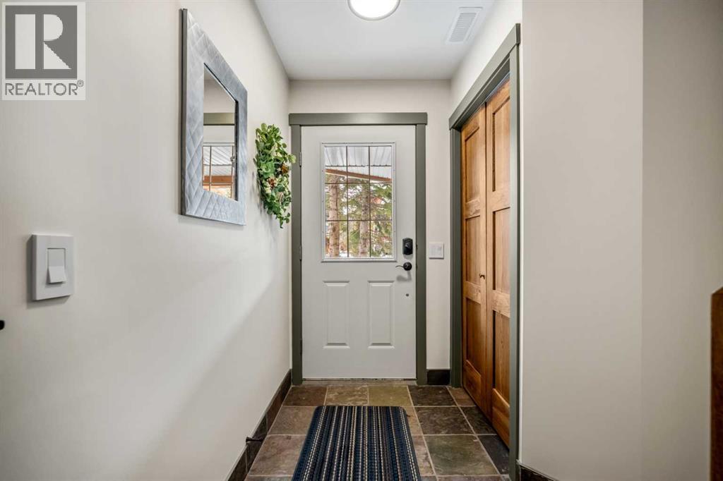 #2 817 6TH STREET - Image 2