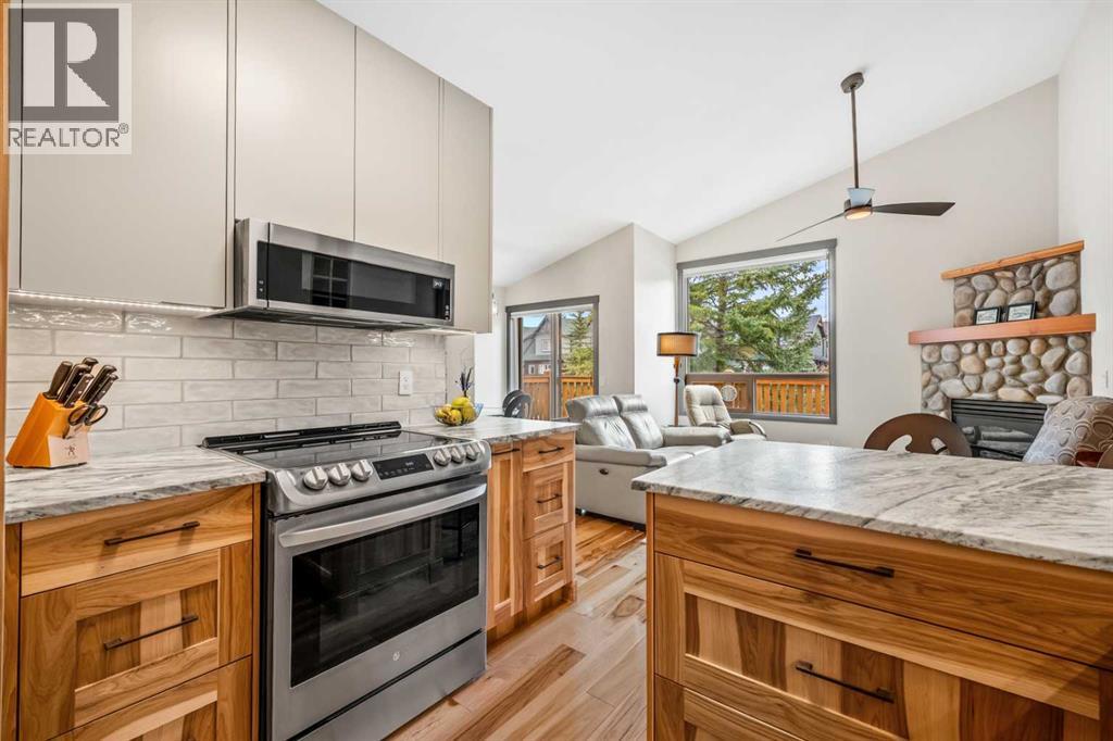 #2 817 6TH STREET - 17