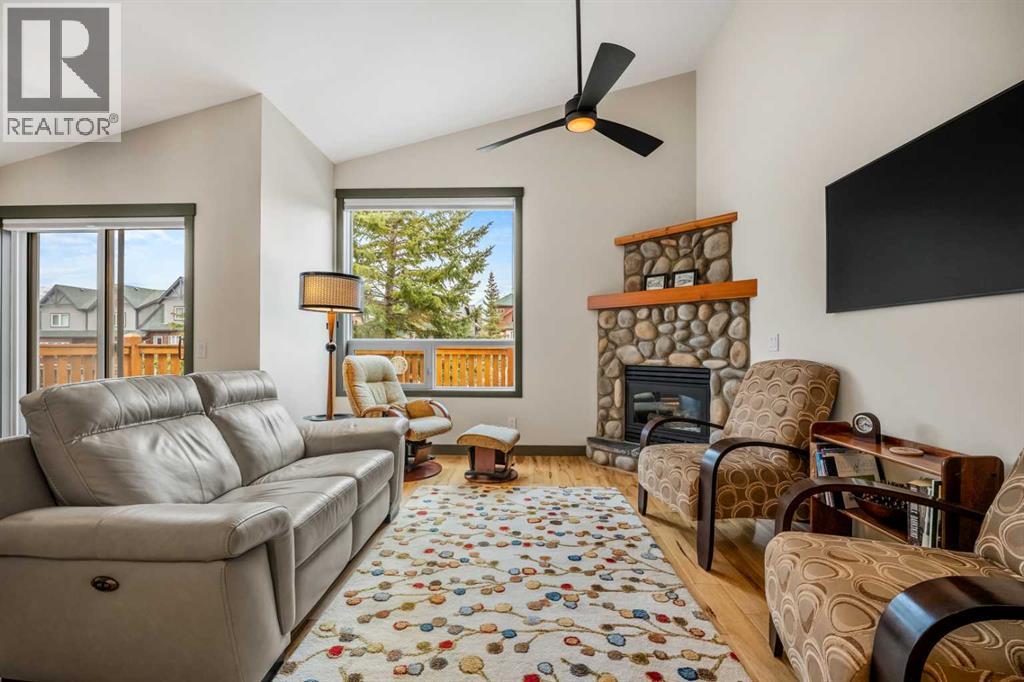 #2 817 6TH STREET - 9