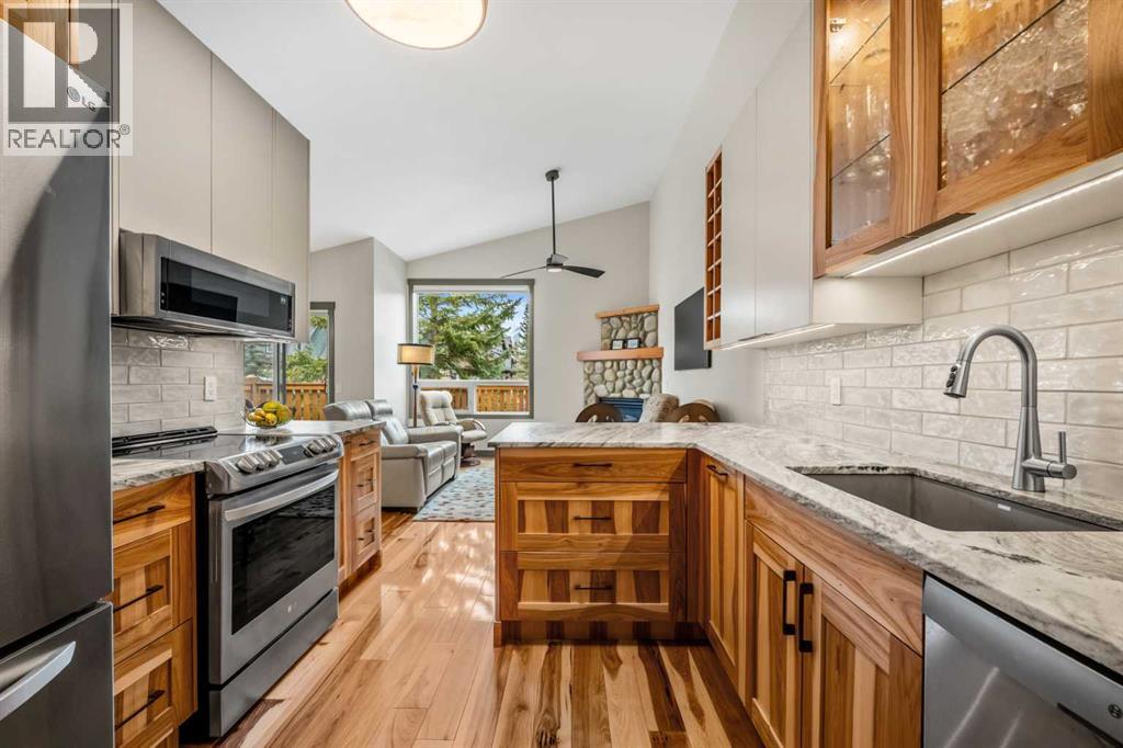 #2 817 6TH STREET - 19