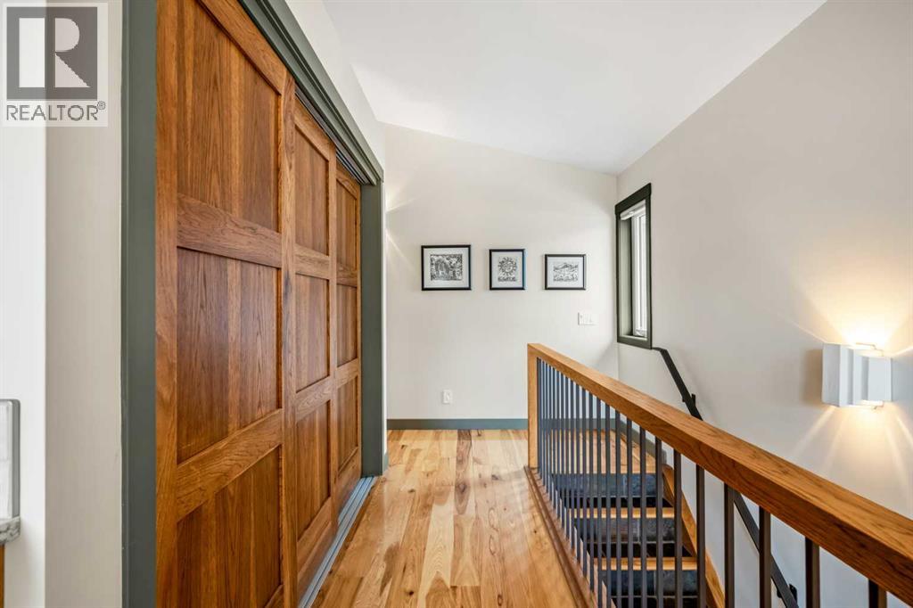 #2 817 6TH STREET - 4