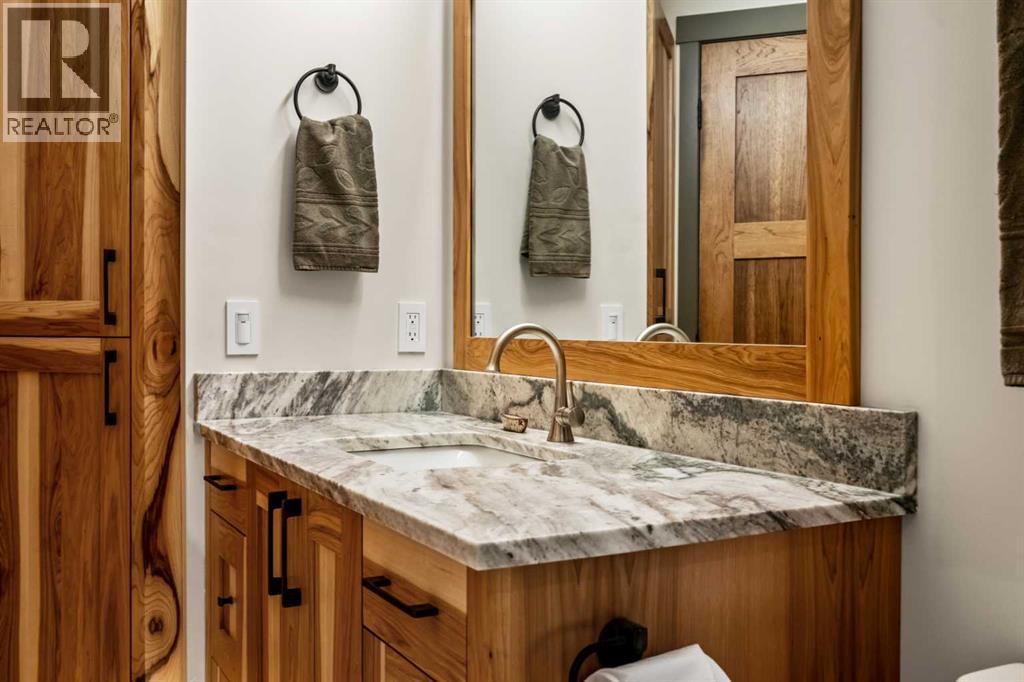 #2 817 6TH STREET - 27