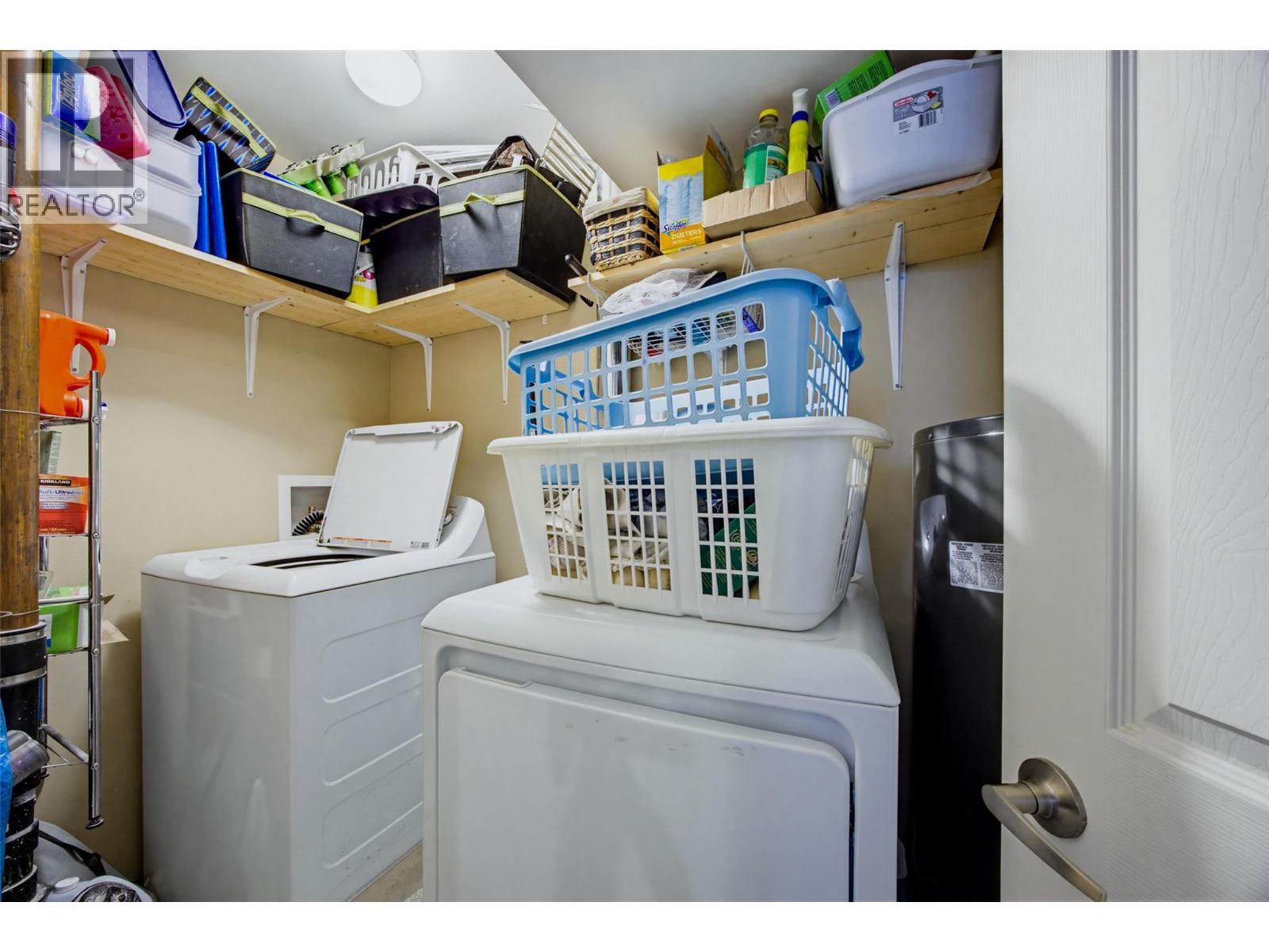 2768 VALLEYVIEW DRIVE - 26