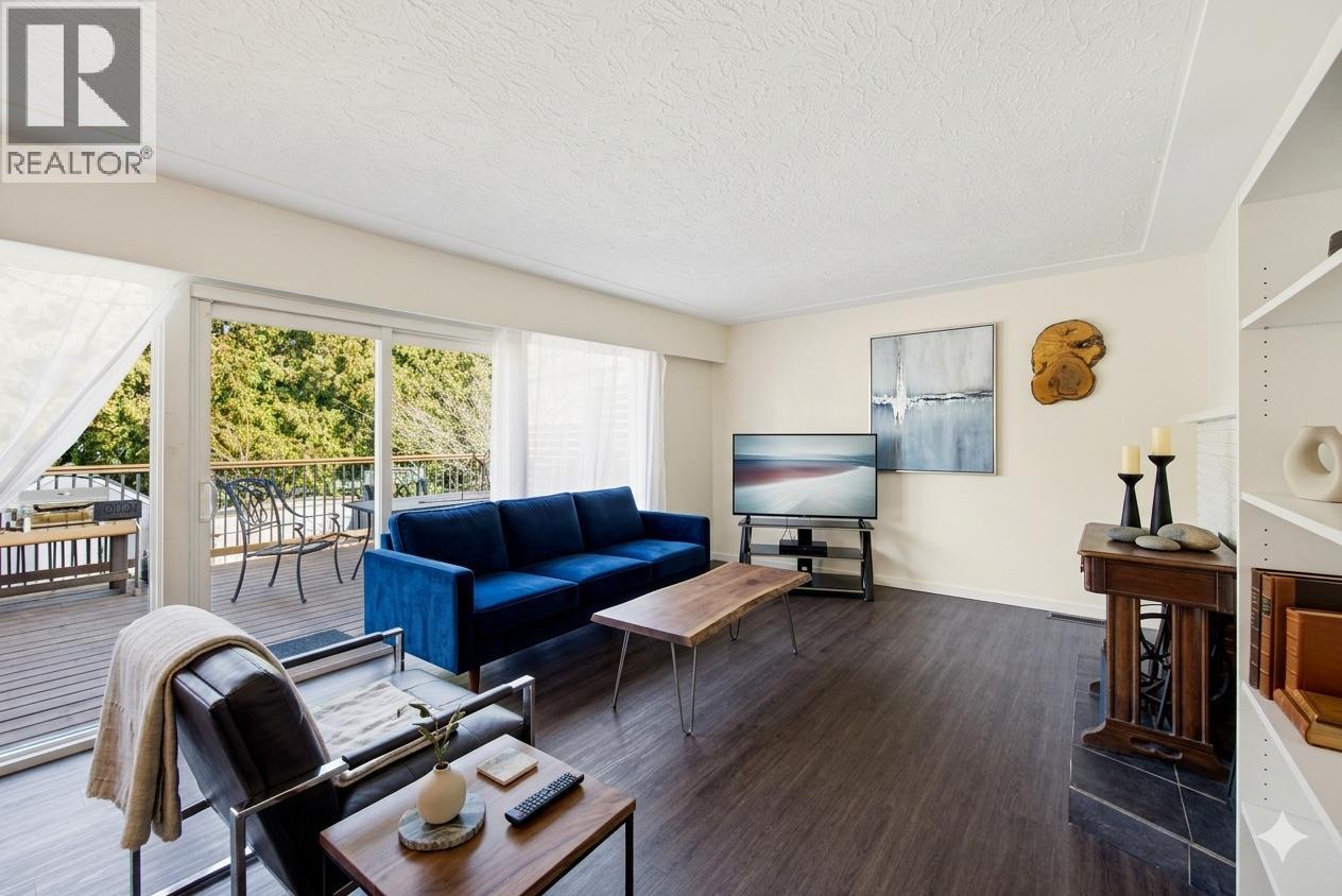 2768 VALLEYVIEW DRIVE - 6