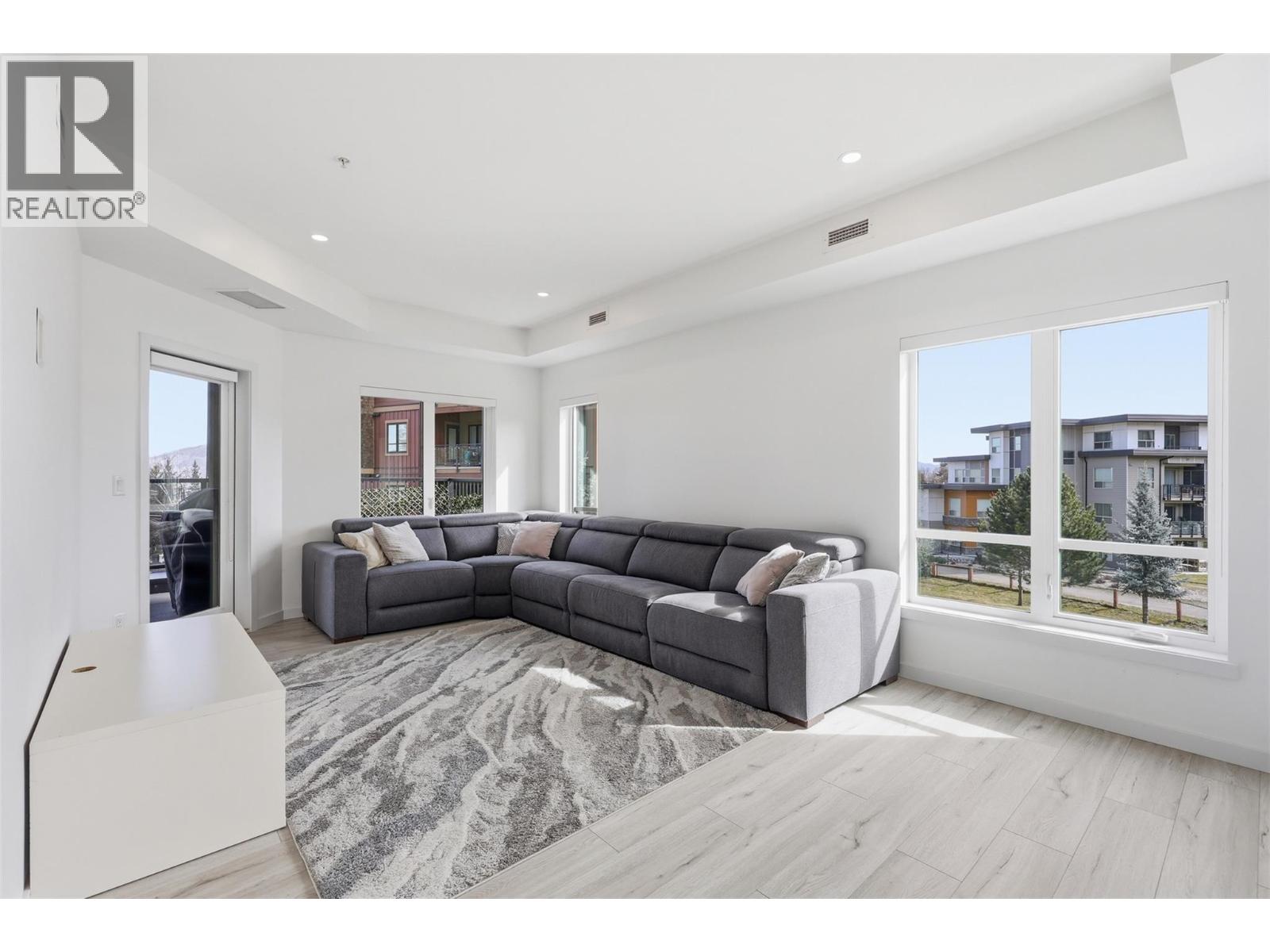 1405 SPRINGHILL Drive Unit# 2103, Kamloops