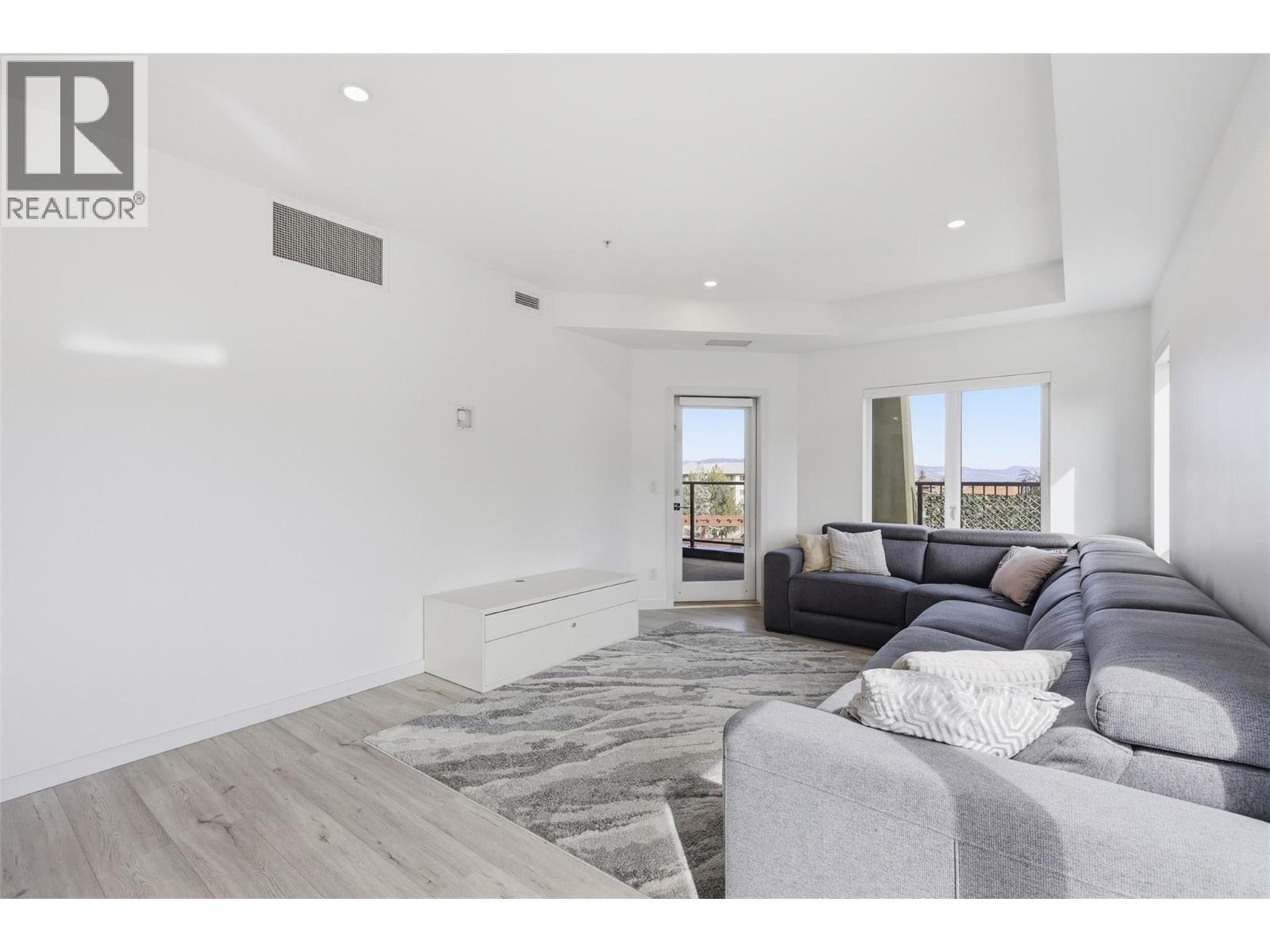 1405 SPRINGHILL Drive Unit# 2103, Kamloops