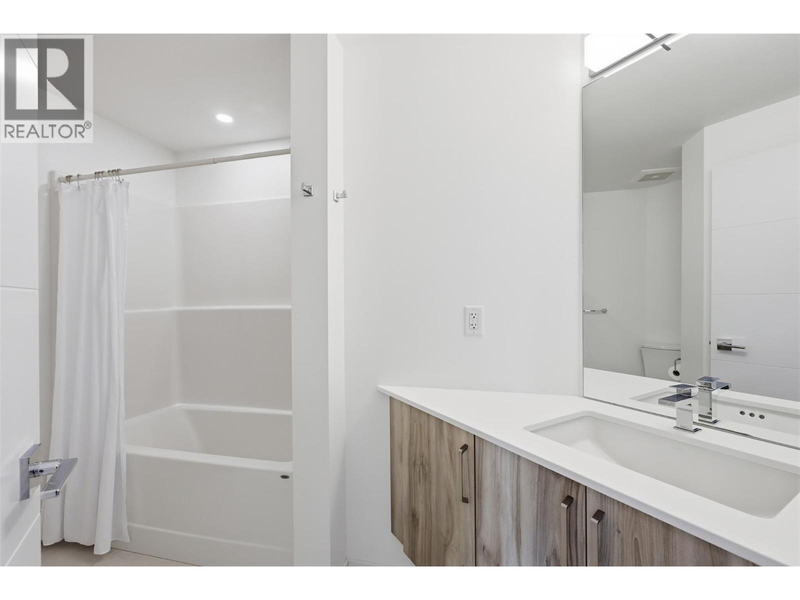 1405 SPRINGHILL Drive Unit# 2103, Kamloops