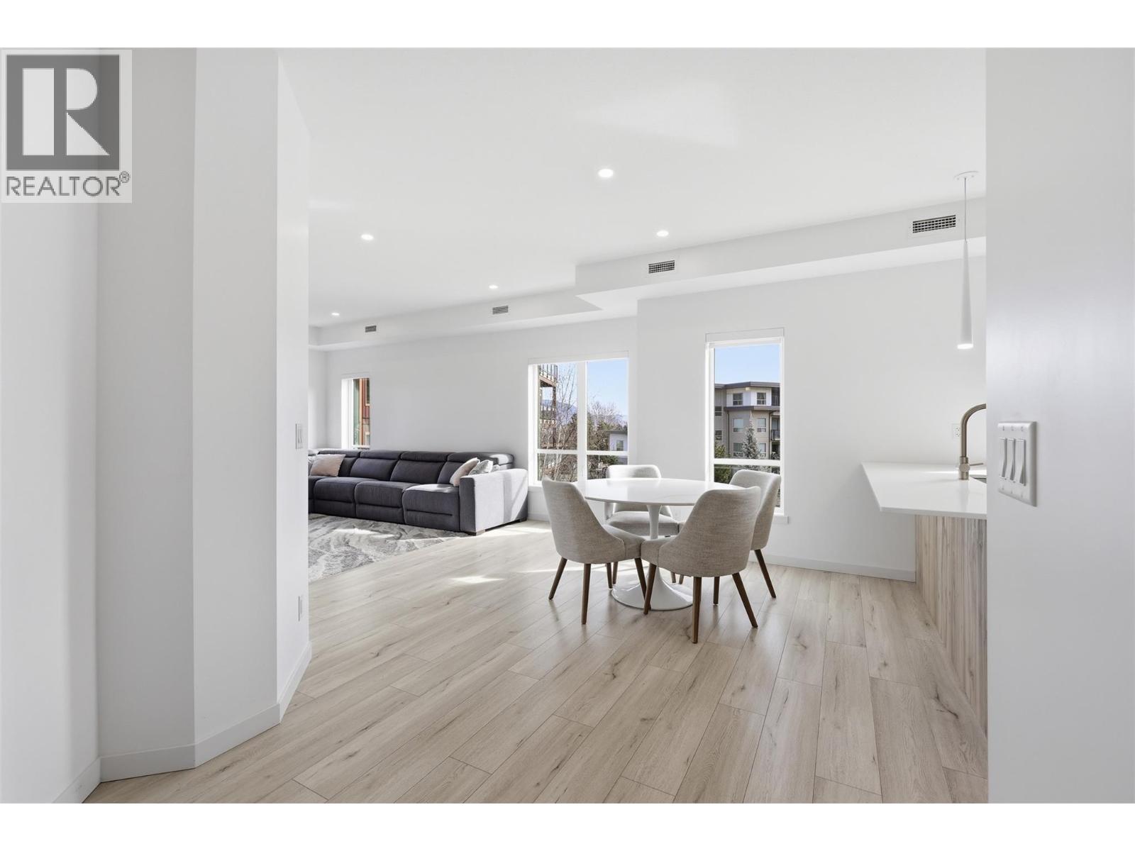 1405 SPRINGHILL Drive Unit# 2103, Kamloops