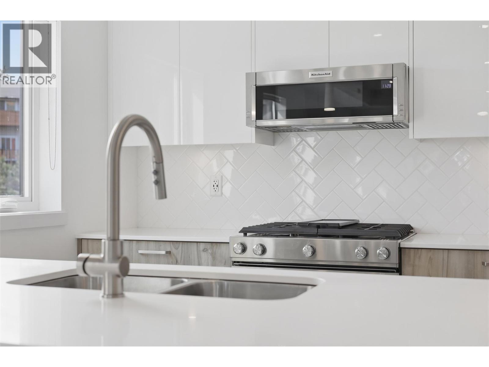 1405 SPRINGHILL Drive Unit# 2103, Kamloops