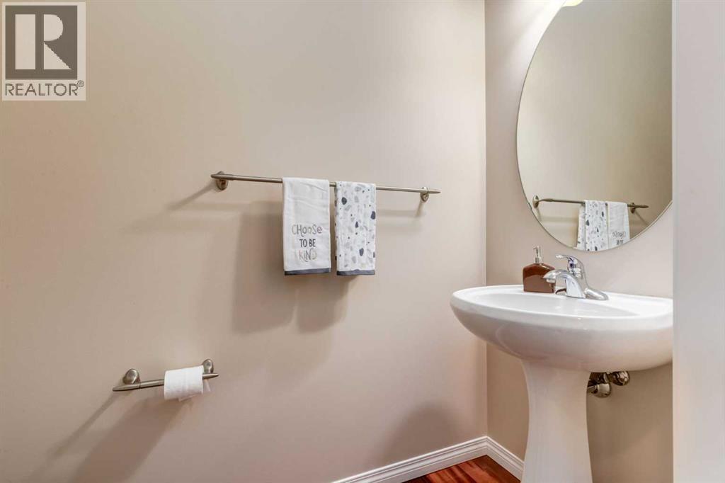 Single Family House for Sale in  Everglen Crescent SW Evergreen Calgary 